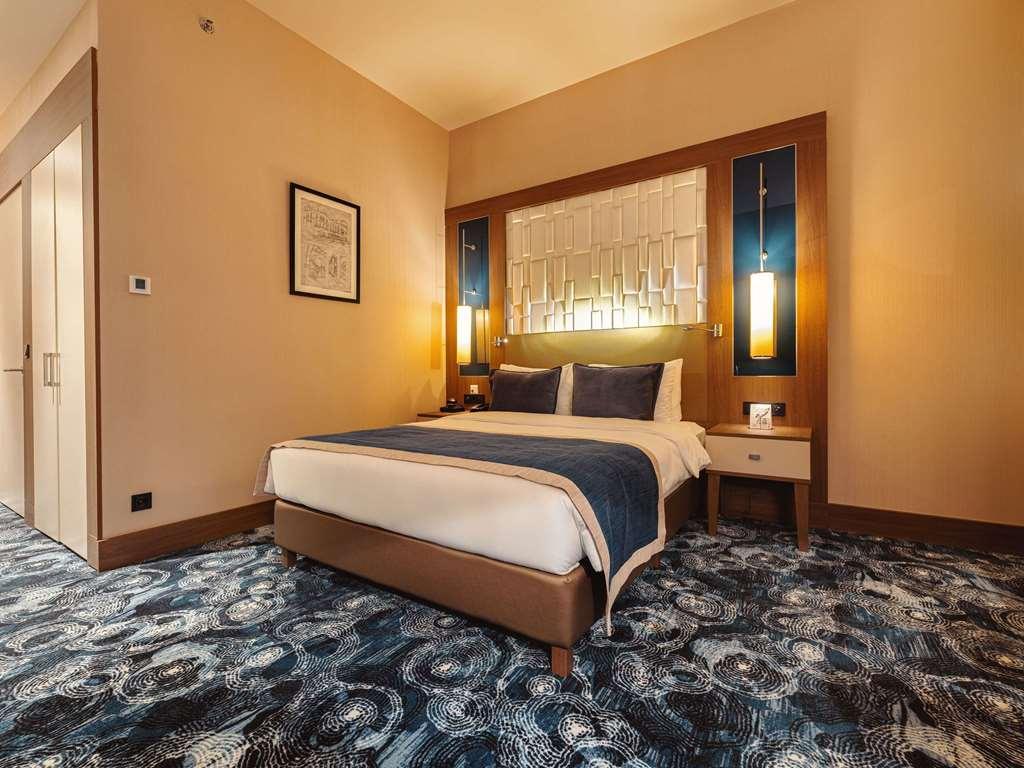 Tbilisi Philharmonia Apartment Δωμάτιο φωτογραφία